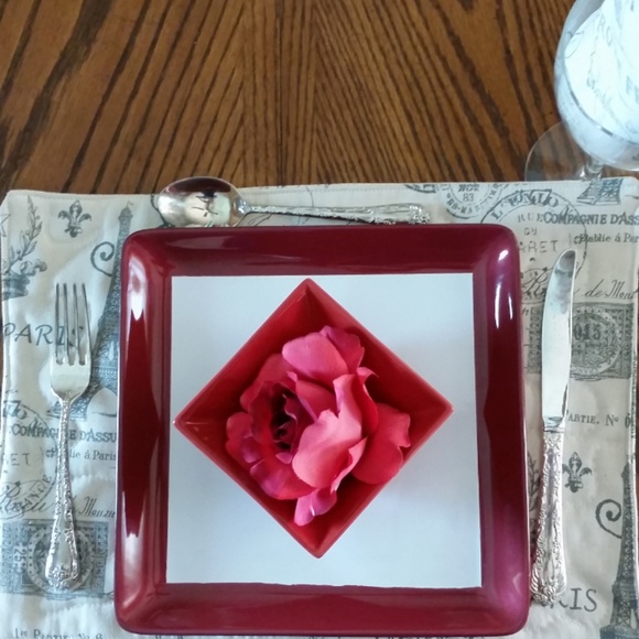 Paris pour Six - 6 Place Table Setting - Picture 2 of 4